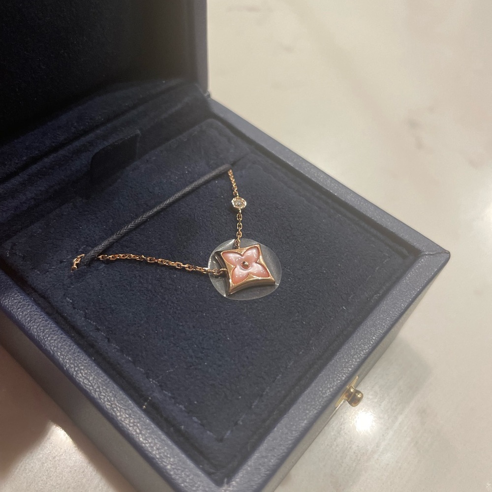 COLOR BLOSSOM BB STAR PENDANT, PINK GOLD, PINK MOTHER-OF-PEARL AND DIAMOND